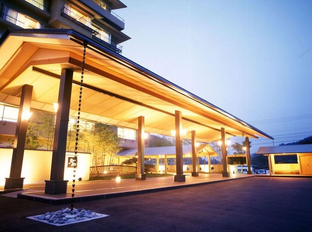 Hirugami Grand Hotel Tenshin Ачи Екстериор снимка